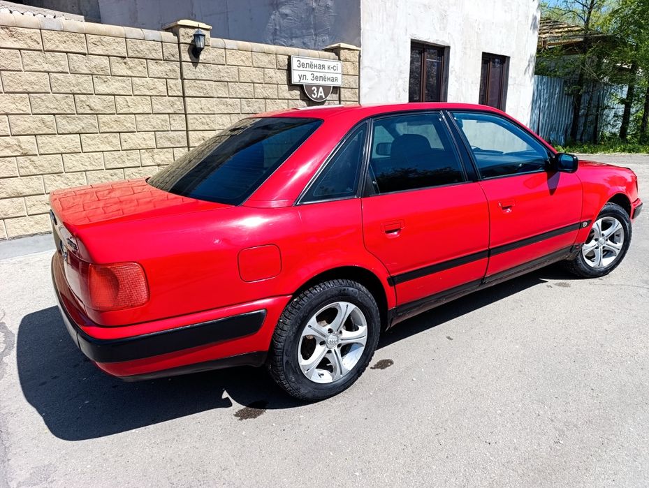 Продам Ауди 100с4