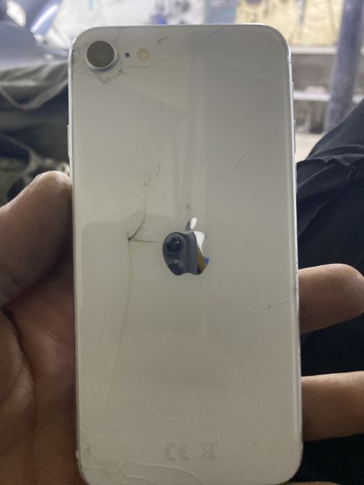 Айфон SE срочная продажа