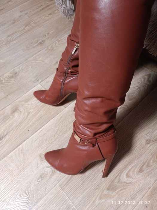 Продам сапоги димесезоные, кожаные, очень классные