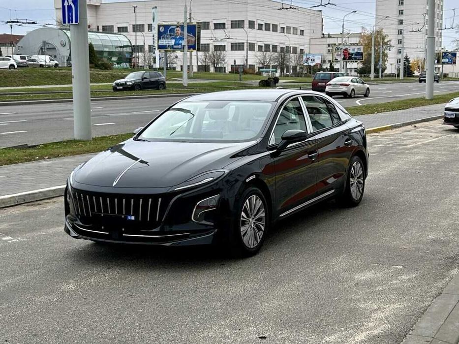 15 500тг - Аренда авто Hongqi E-QM5 - экономичная машина для такси