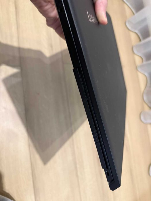 Лаптоп Laptop Lenovo  V110-15iap