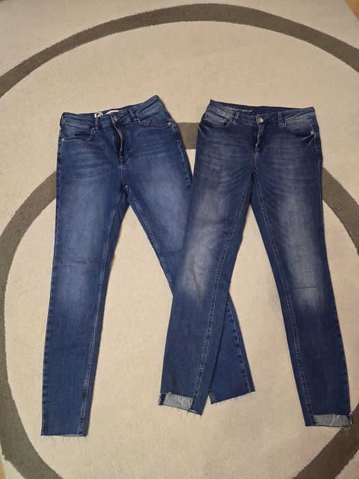 Продавам 2 бр.дънки марка Ted Baker за 20евро обща цена.. Размер М