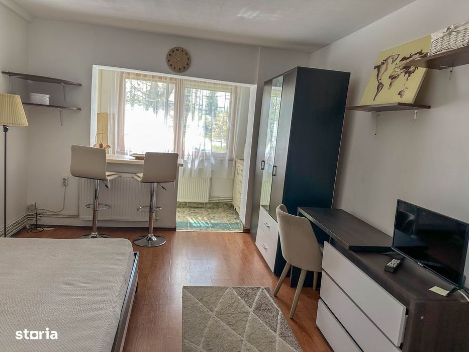 DIRECT PROPRIETAR: Garsonieră 22 mp + boxă | Vedere la lac