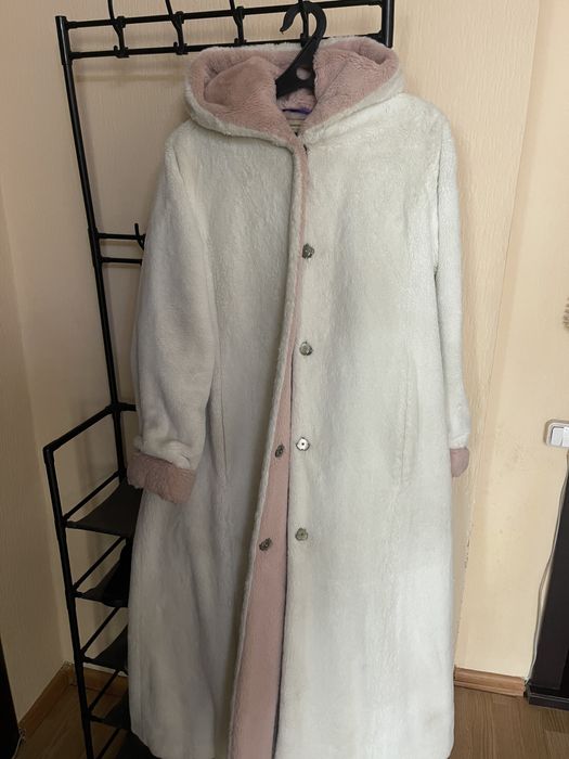 Шубка, эко мех с капюшоном