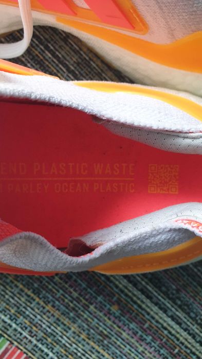 Оригинални маратонки Adidas