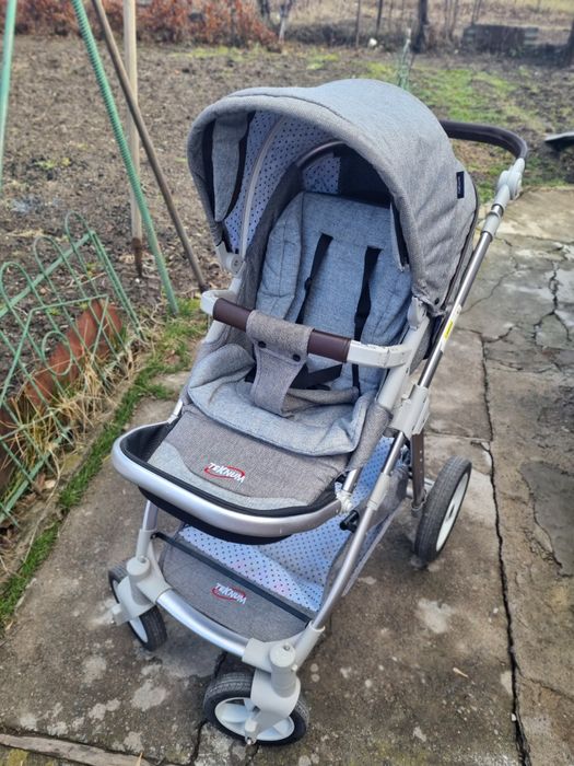 Продам коляску Teknum