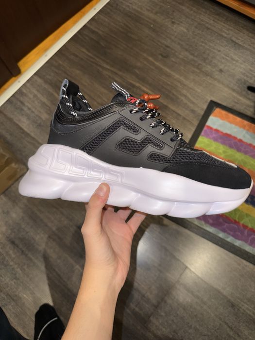 Versace chain reaction black and white