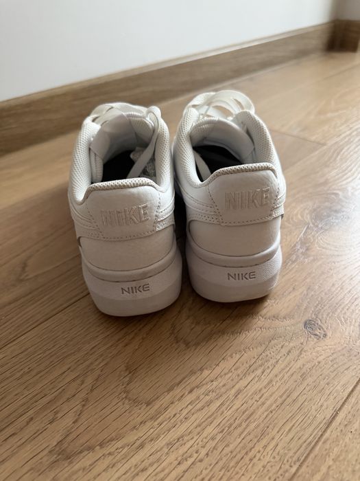 Кецове Nike Court Vision ALTA