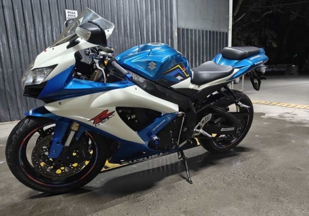 Suzuki GSX-R 600 sotiladi