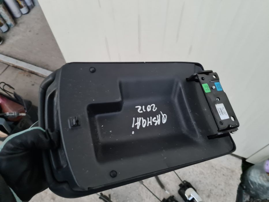 brosca  haion,cotiera,Nissan qashqai 2012