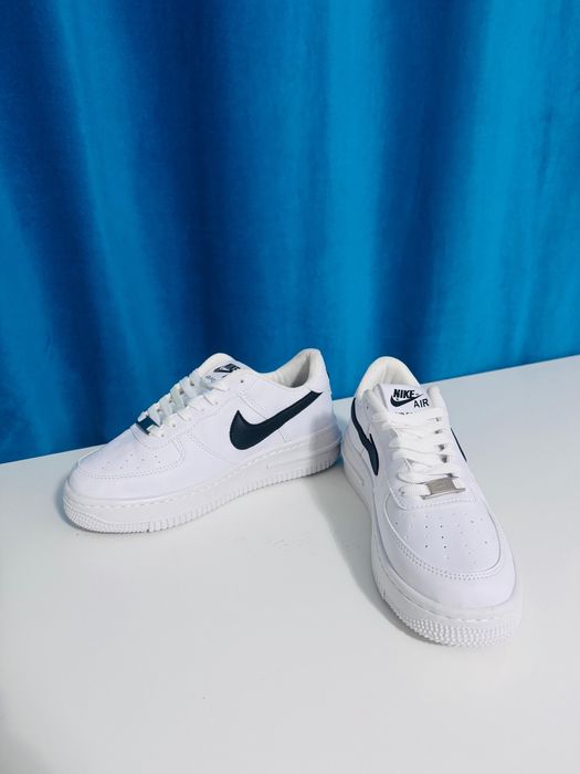 Nike AF1 alb cu negru