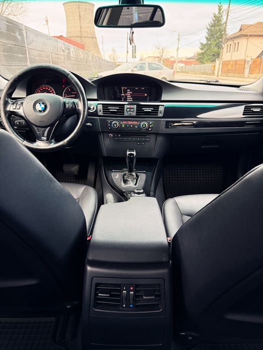 BMW 320d Facelift 2011 184cp