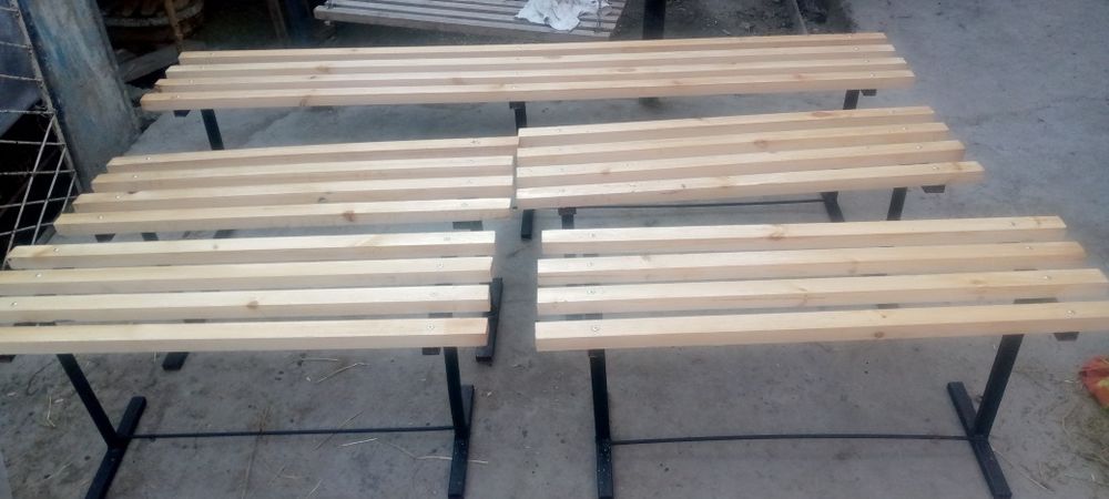 Продаются дворовые скамейки