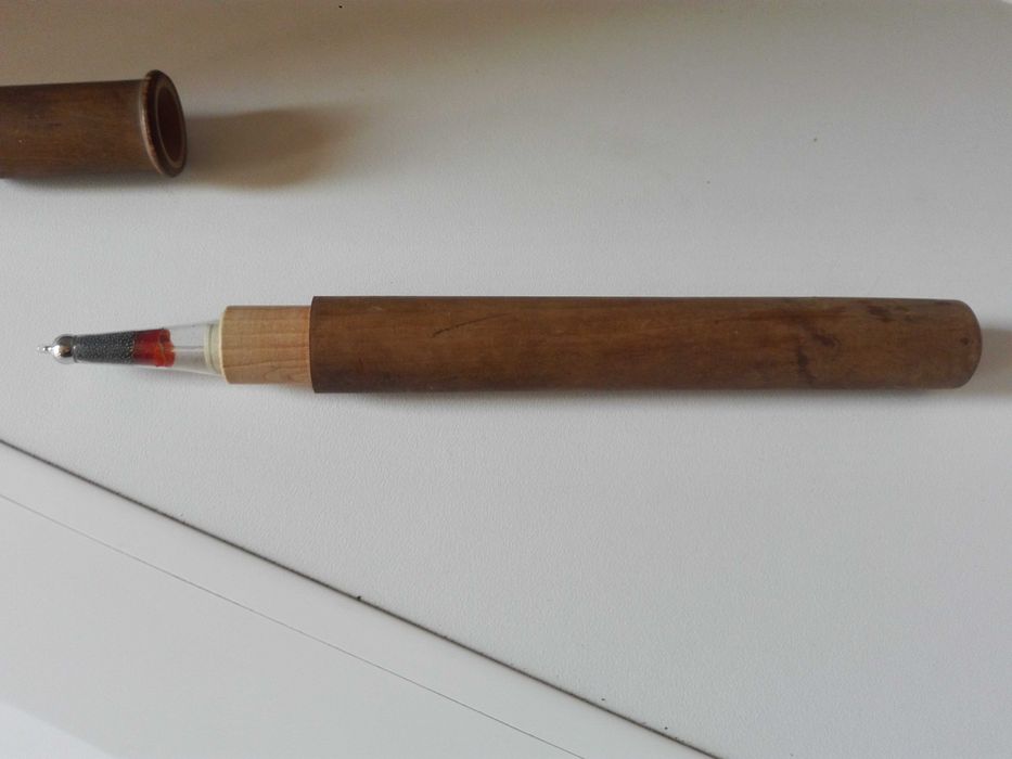 Лот динозаври ( Джурасик парк)  и професионален термометър за мляко.