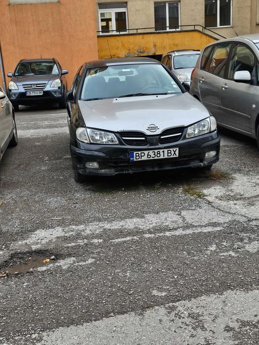 Нисан Aлмера цял за части!