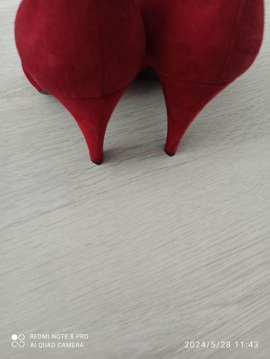 Pantofi eleganți și foarte comozi