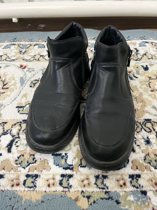 Продаются ботинка осенние