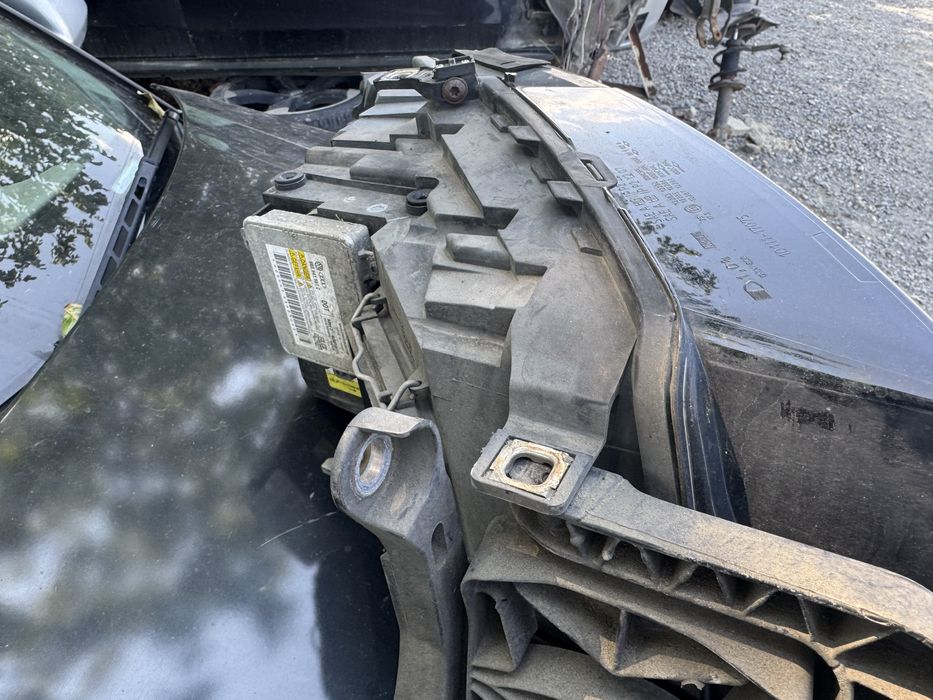 Фар Audi Q5 Bi-Xenon LED комплект