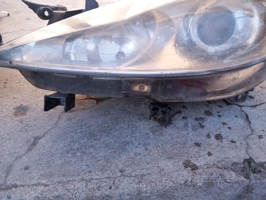 Фарове на peugeot 407