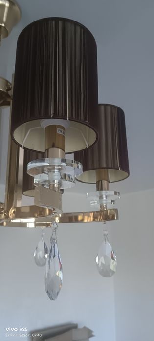 Продам красивую дорогую люстру