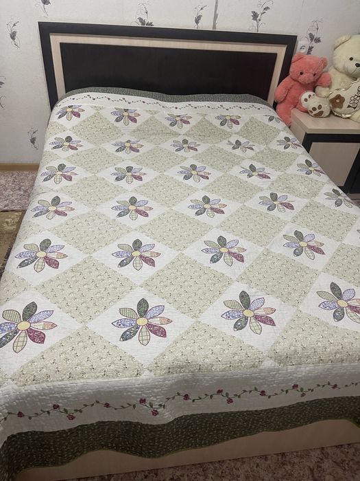 Продам спальный гарнитур