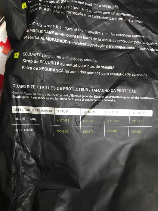 Protectie tibie Nike Charge