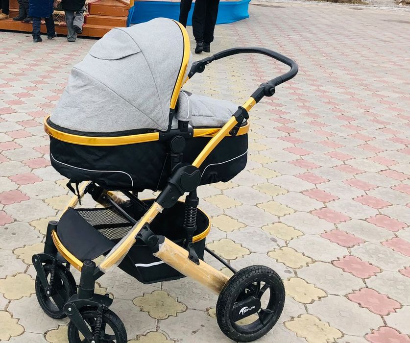 Продам коляску в хорошем состоянии
