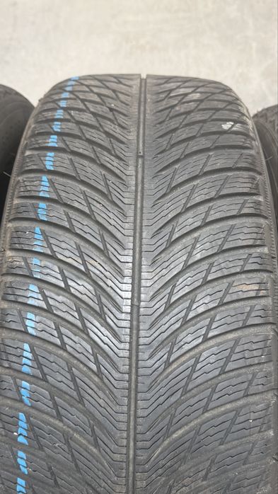 Vand 4 anvelope 225/55/18 michelin de iarnă ca noi