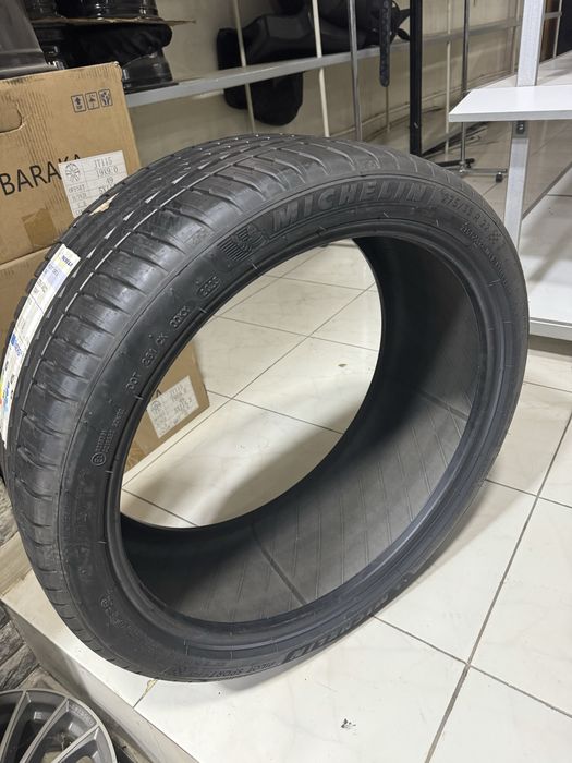275/35/22 Michelin Pilot sport 4 Suv 1 dona balon sotiladi