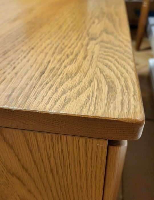 Dulap și comoda din pal și MDF