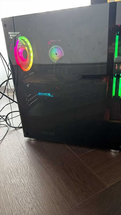 Vand PC Gaming - i7, 32GB RAM, placa video 3070TI