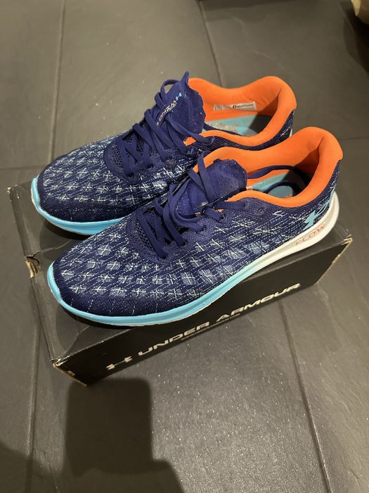 Маратонки Under Armour номер 42