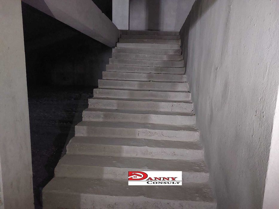 Търговско помещение с предназначение за дискотека в гр. Велико Търново