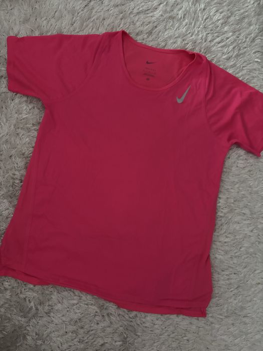 NIKE Спортни блузки