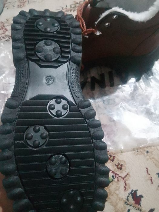 Зимние теплые кожаные ботинки