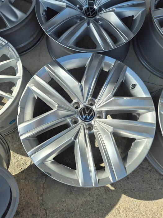 Jante Aliaj 5x112 19'' - OEM VW Touareg CR 2026 - Tiguan - Passat - Phaeton - 8.5J ET 26 ( defect )