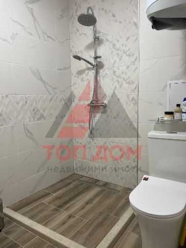 Дава се под наем Двустаен апартамент в к.к. Св.Св. Константин и Елена - 65 кв.м за 1100 € - Снимка #12