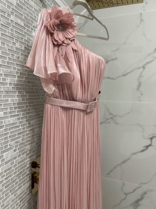 Rochie lunga roz