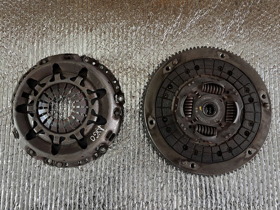 Kit ambreiaj / Volanta masa fixa Toyota Aygo 1.0 Benzina