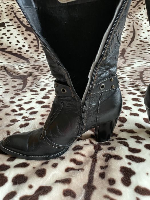 Cizme ciocate cu toc