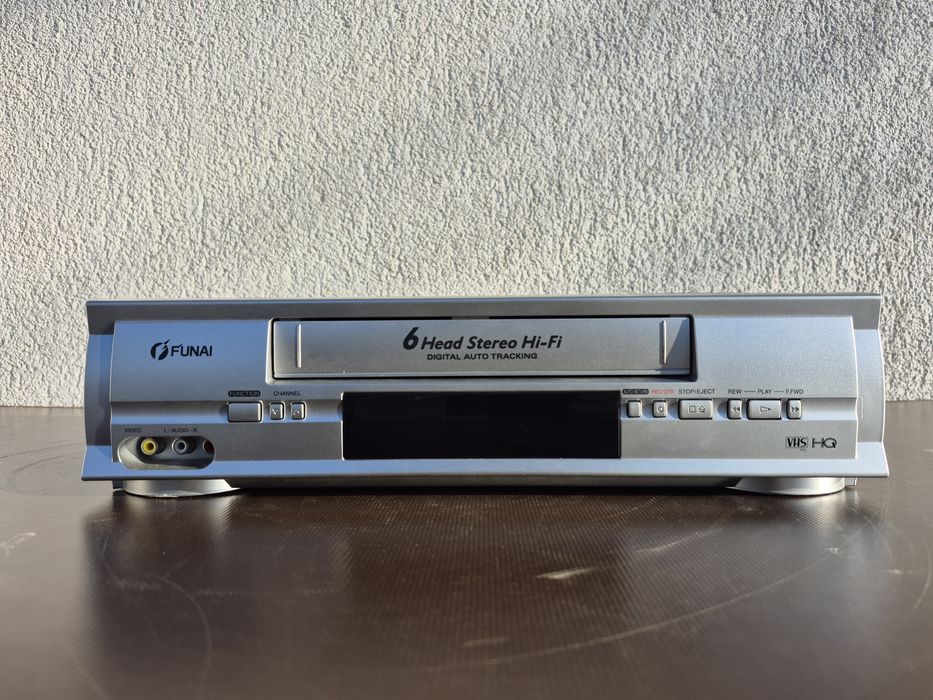 Vand video marca Funai model 31A-650 , made in P.R. C


- HQ

- AC/DC