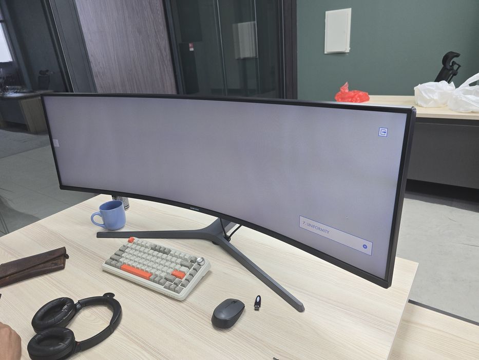 Samsung Odyssey G9 49