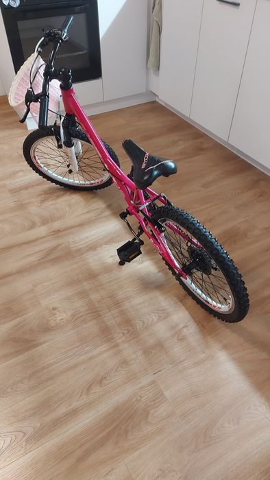 Велосипед за момиче със 6 скорости!