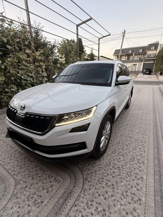 Skoda Kodiak 4x4 2021 год 7 местний