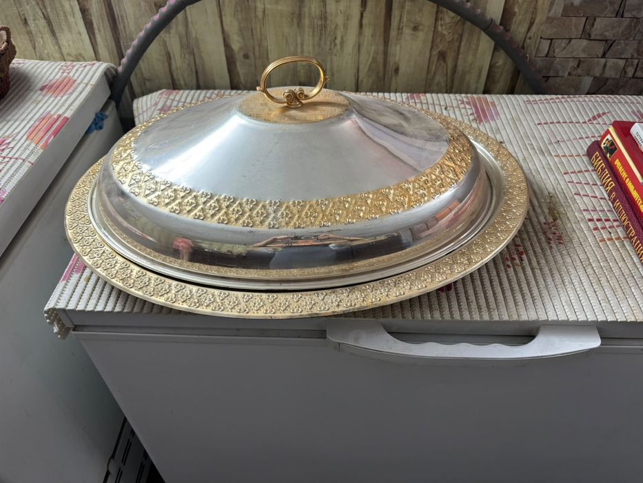 Сервировочное блюдо с крышкой (мармитница)