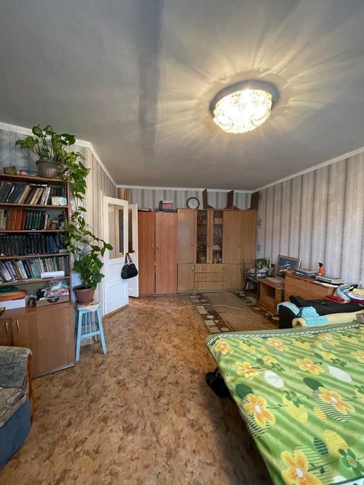 Продам 2-х комнатную квартиру район ВВИ