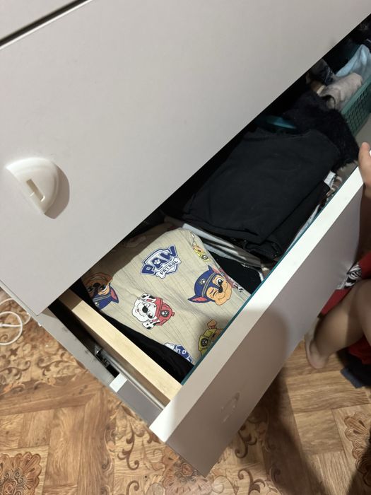 Комод и зеркало в подарок