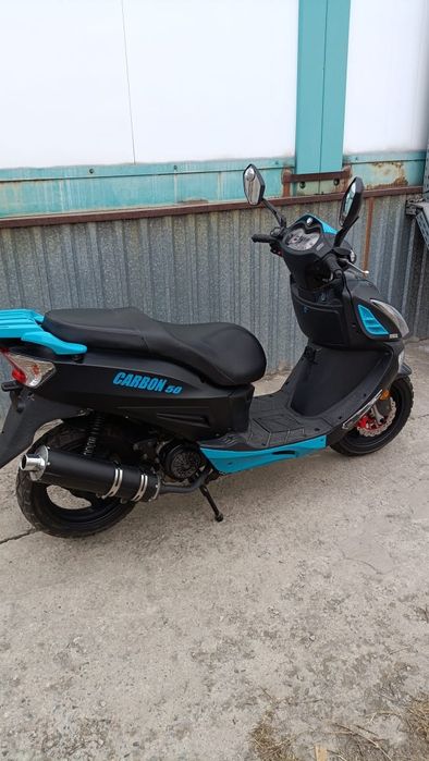 Продам скутер 2022 года