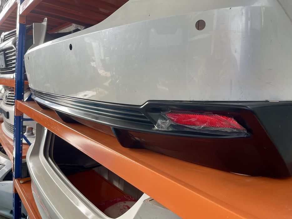 Задний бампер на Camry 80 Камри 80