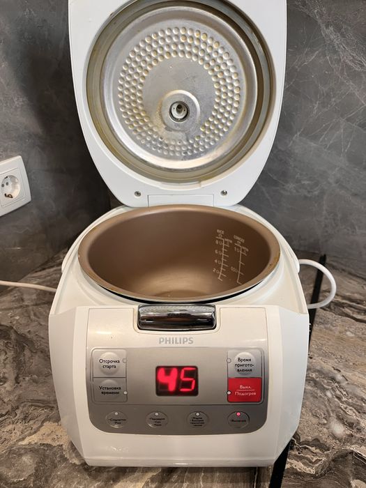 Продам Мультиварку Philips HD3037